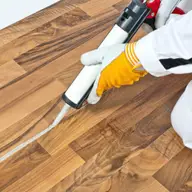 Conserva frumusetea lemnului cu un chit lemn eficient