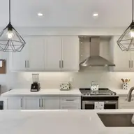 Ghid practic: cum montezi bateria pentru chiuveta din bucatarie