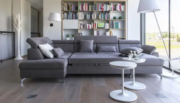 Canapele extensibile și modulare pentru un living modern