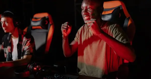 Topul cafenelelor de gaming din Cluj-Napoca: unde joaca întâlnește munca