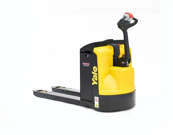 Ce echipamente de ridicare nu trebuie să lipsească dintr-un depozit