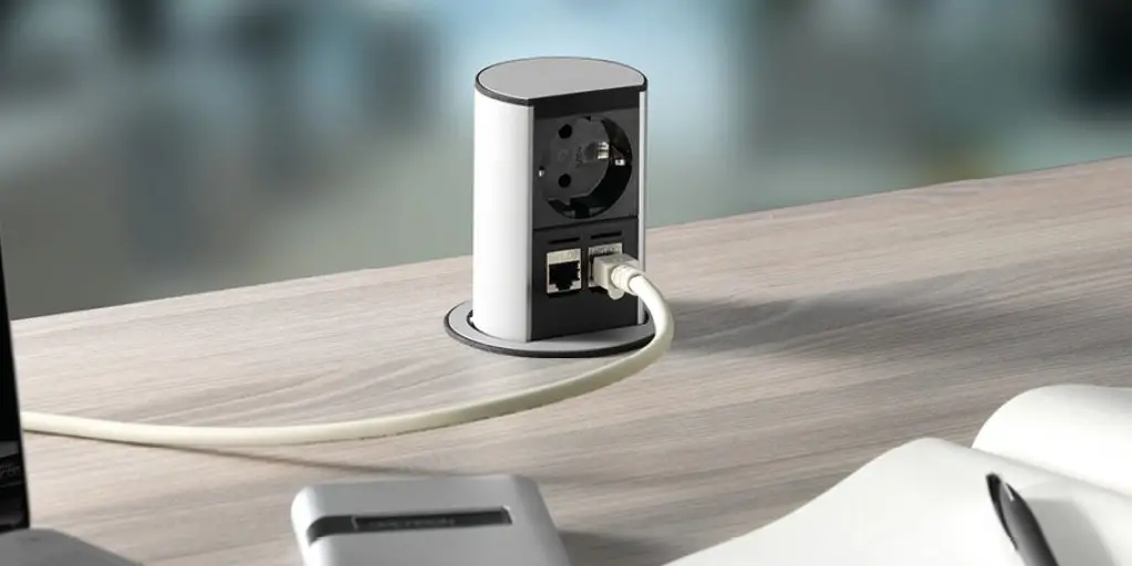 Priza Bachmann Elevator